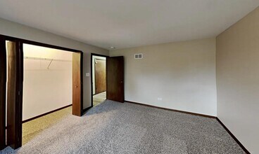 7624 Cashew Dr in Orland Park, IL - Building Photo - Building Photo