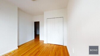 214 1st Ave in Manhattan, NY - Building Photo