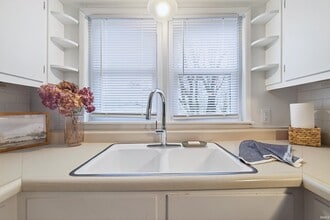 201 W Church Ln in Bloomington, IN - Building Photo - Building Photo