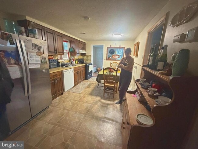 property at 2814 3rd St