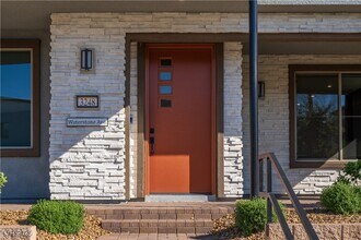 3248 Waterstone Ave in Henderson, NV - Building Photo - Building Photo