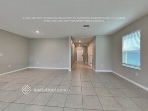 2381 Jungle Dr in Ruskin, FL - Foto de edificio - Building Photo