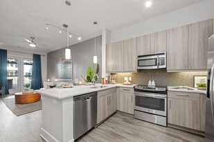 Circa Uptown in Charlotte, NC - Building Photo