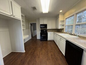 1081 S Church St in Brookhaven, MS - Building Photo - Building Photo