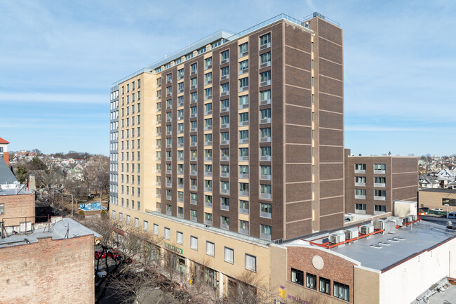La Porte Apartments in Mount Vernon, NY - Building Photo - Building Photo