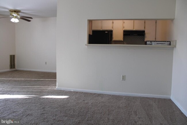 6609 Rapid Water Way in Glen Burnie, MD - Building Photo - Building Photo