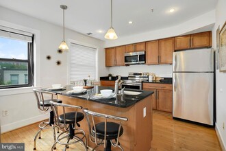 1323 K St SE, Unit 301 in Washington, DC - Building Photo - Building Photo