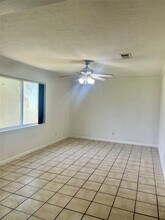 233 S Ohio Ave in La Porte, TX - Building Photo - Building Photo