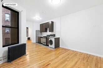 1268 Amsterdam Ave in New York, NY - Building Photo - Building Photo