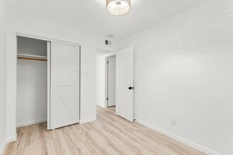 2119 Oxford Ave in Austin, TX - Building Photo - Building Photo