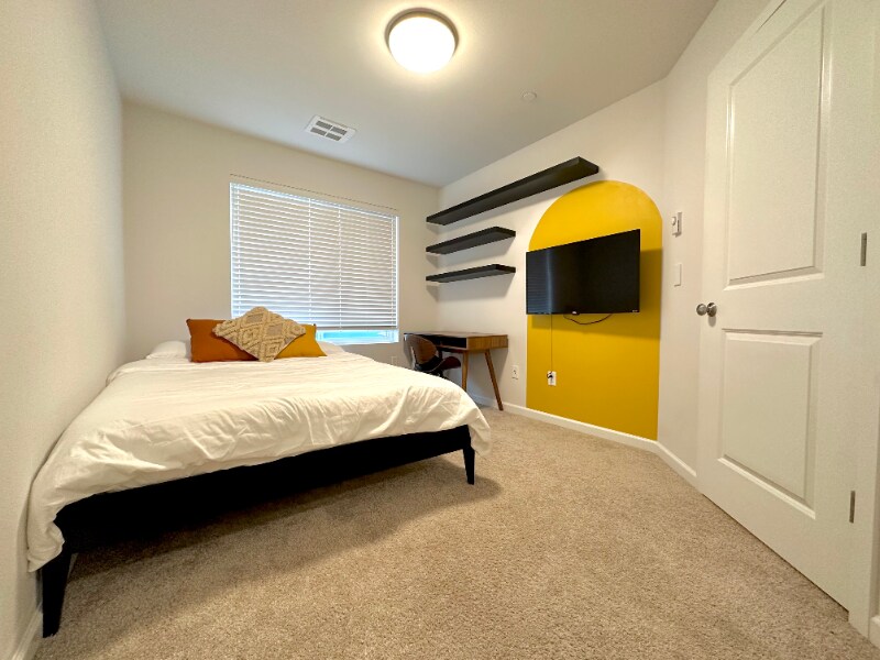 8230 S 132nd St in Seattle, WA - Foto de edificio