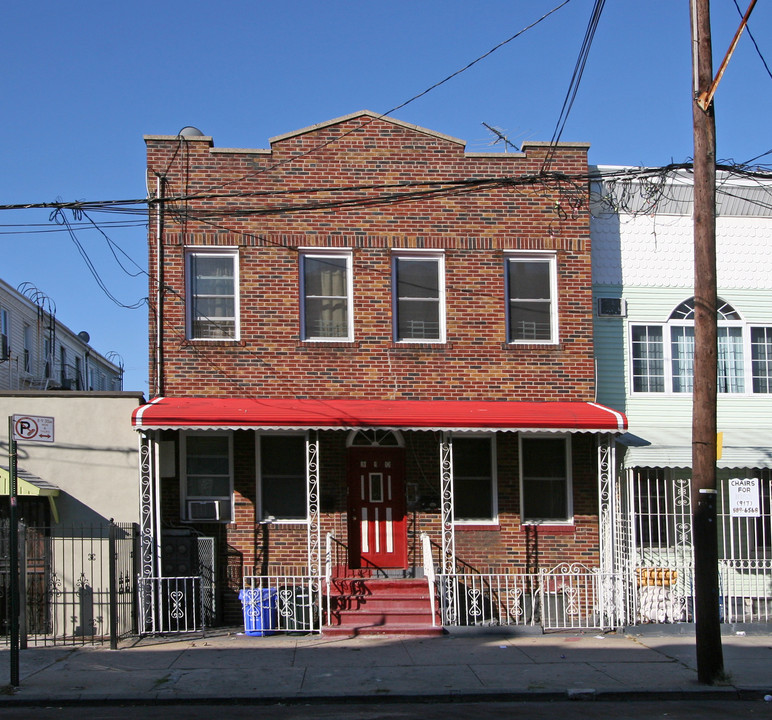 330 Shepherd Ave in Brooklyn, NY - Foto de edificio