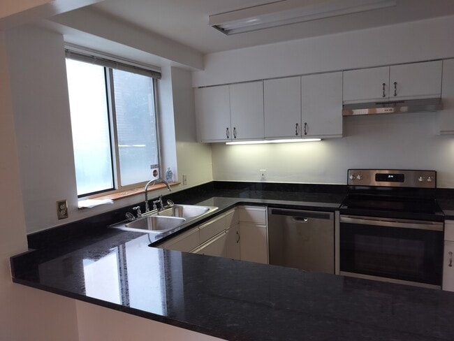 332 Franklin St, Unit 01