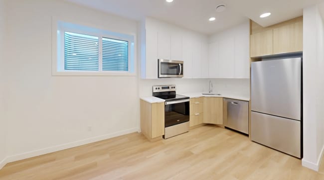 property at 11710-11125 125 St NW