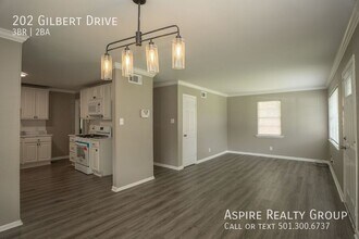202 Gilbert Dr in Little Rock, AR - Building Photo - Building Photo