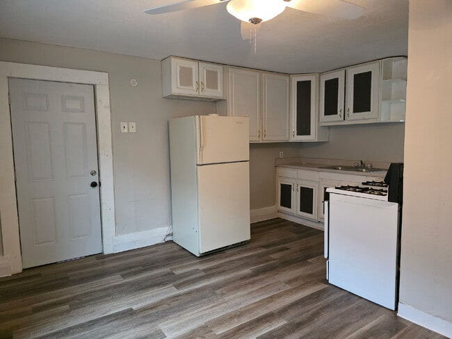 1987 SW 1st St in Des Moines, IA - Building Photo - Building Photo