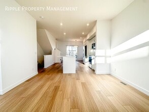 8535-8519 19 Ave SE in Calgary, AB - Building Photo - Building Photo