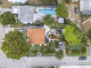 1420 Miami Rd in Fort Lauderdale, FL - Building Photo - Building Photo