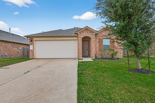 property at 8219 Ivy Wood Ct