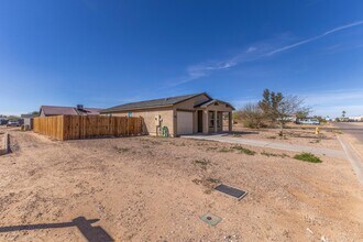 14514 S Vera Cruz Rd in Arizona City, AZ - Building Photo - Building Photo