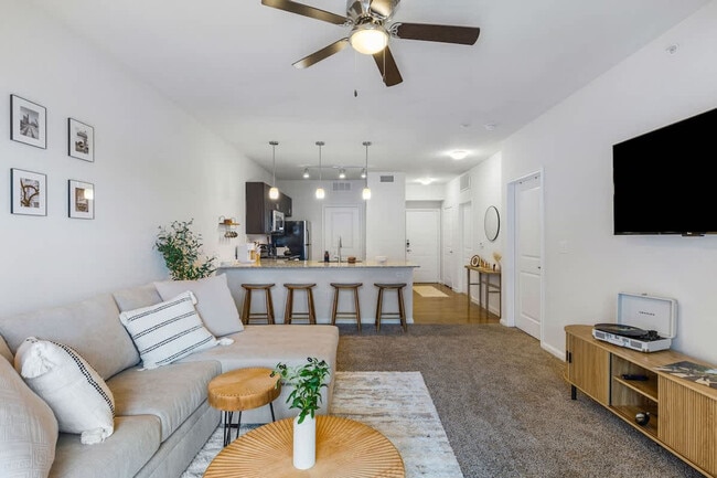 9301 Old Bee Caves Rd in Austin, TX - Building Photo - Building Photo