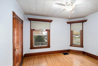 1006 Hovey St SW in Grand Rapids, MI - Building Photo - Building Photo