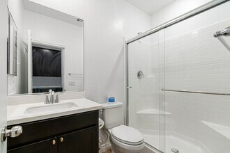 3695 Bright Aquarius Ln in Henderson, NV - Building Photo - Building Photo
