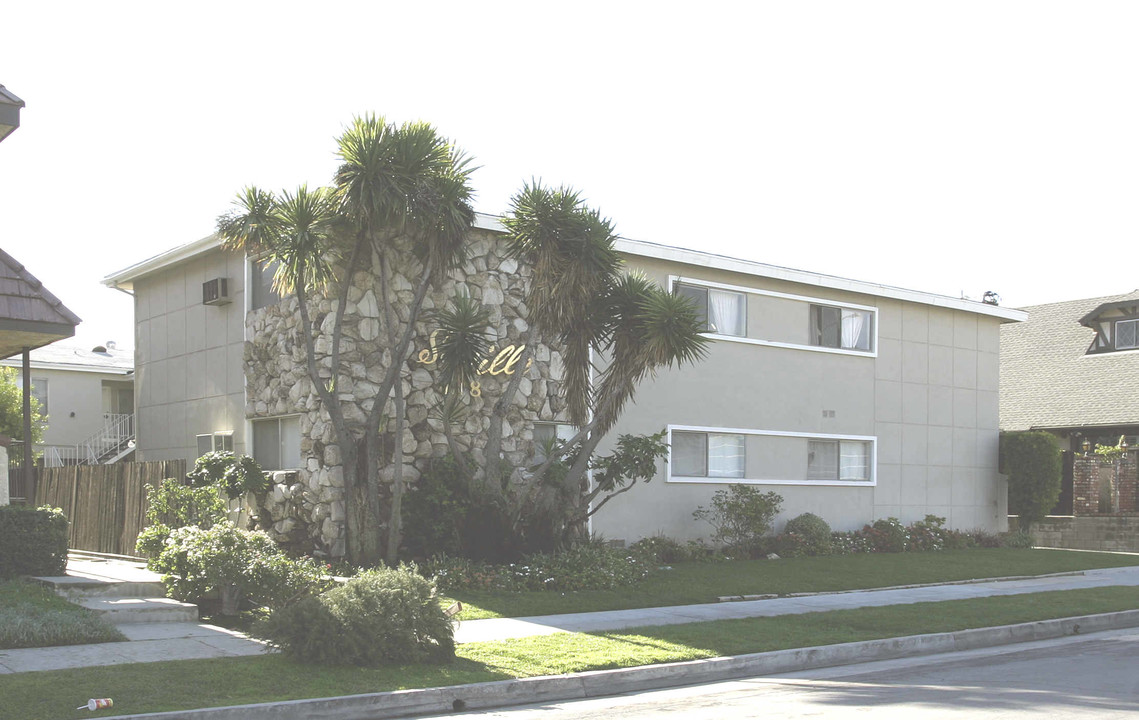 Seville Apartments in Alhambra, CA - Foto de edificio