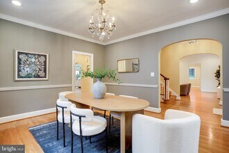 2739 Chesapeake St NW in Washington, DC - Building Photo - Building Photo