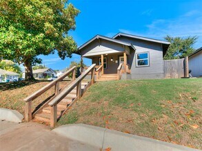 1215 NW 8th St in Oklahoma City, OK - Building Photo - Building Photo