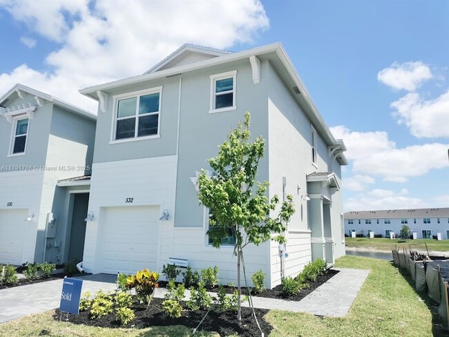 property at 532 Rivergrass St