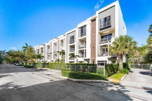 1034 NE 18th Ave in Fort Lauderdale, FL - Building Photo