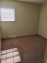 Vanover Village Townhouses in Marysville, OH - Foto de edificio - Building Photo