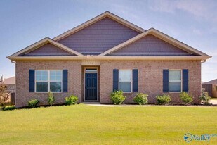 276 Dinner Tree Sq in Huntsville, AL - Building Photo