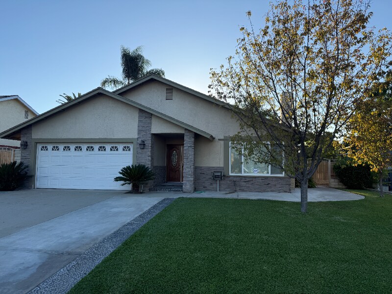 14732 Brierwood Dr in Chino Hills, CA - Foto de edificio