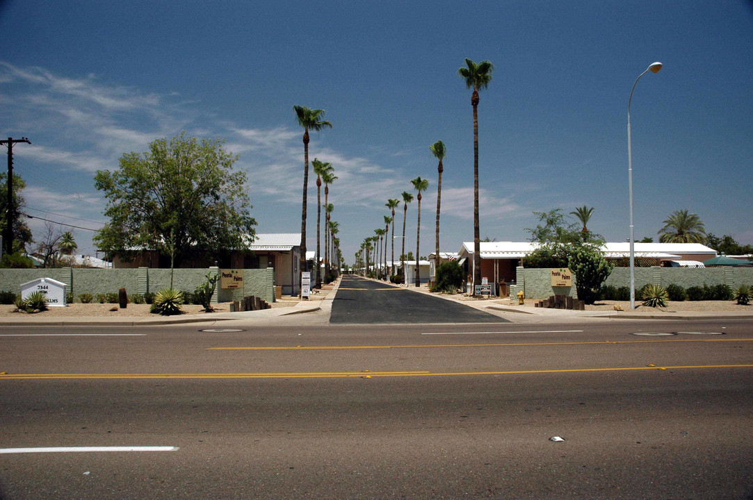 Peoria Palms in Peoria, AZ - Building Photo