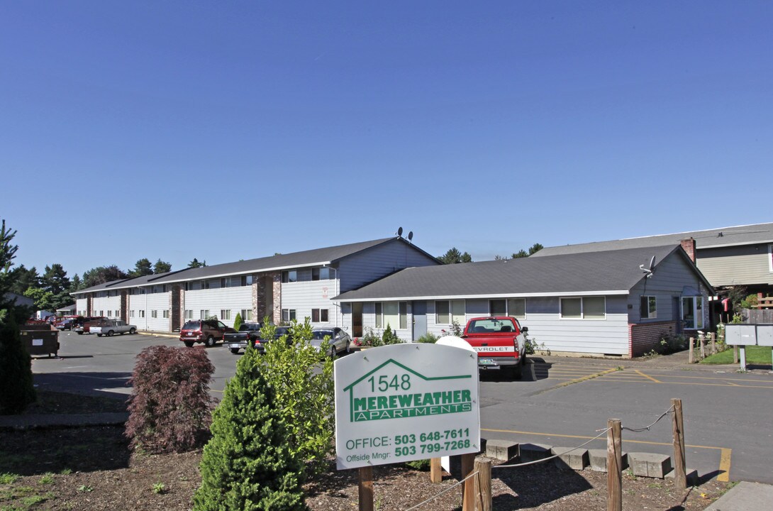 Mereweather Apartments in Hillsboro, OR - Building Photo