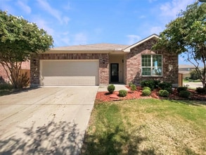 4100 Dragonfly Ct in Forney, TX - Building Photo - Building Photo