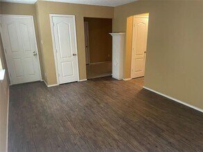 908 N Zang Blvd in Dallas, TX - Building Photo - Building Photo