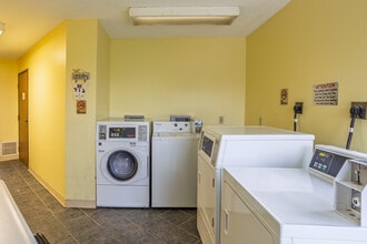 Prairieview Manor in Webster City, IA - Building Photo - Building Photo