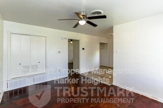 507 Adams Ave in Killeen, TX - Foto de edificio - Building Photo