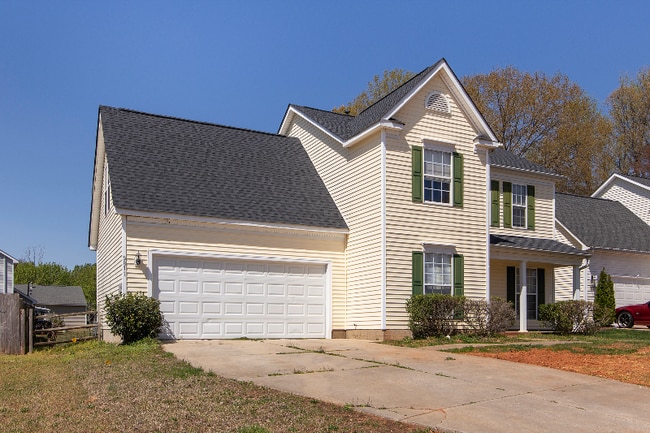 9811 Sweet Plum Dr in Charlotte, NC - Foto de edificio - Building Photo