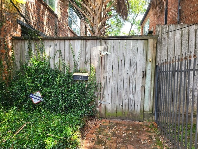 property at 1529 Welch St