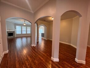 301 Carissa Ct in Mesquite, TX - Building Photo - Building Photo