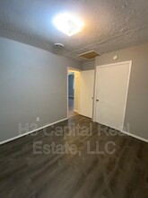 206 W Thomas St in Roxana, IL - Building Photo - Building Photo