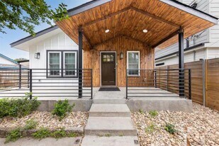 2319 Santa Rita St in Austin, TX - Building Photo