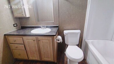 741 Wilson Dr in Towanda, KS - Building Photo - Building Photo