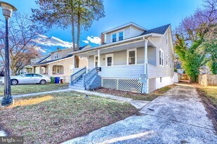 6504 Rosemont Ave in Baltimore, MD - Building Photo