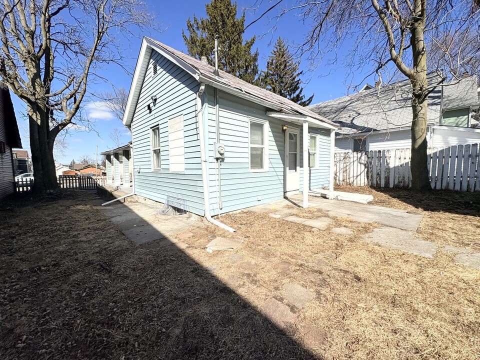 2708 7th Ave in Rock Island, IL - Building Photo