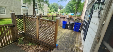 19764 Teakwood Cir in Germantown, MD - Building Photo - Building Photo